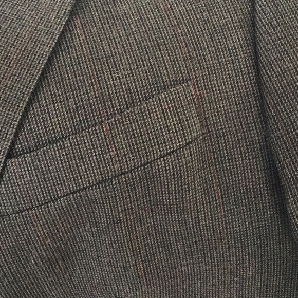 Silk and wool blend two button Versini sports coat Size 42 Short - Picture 9 of 9